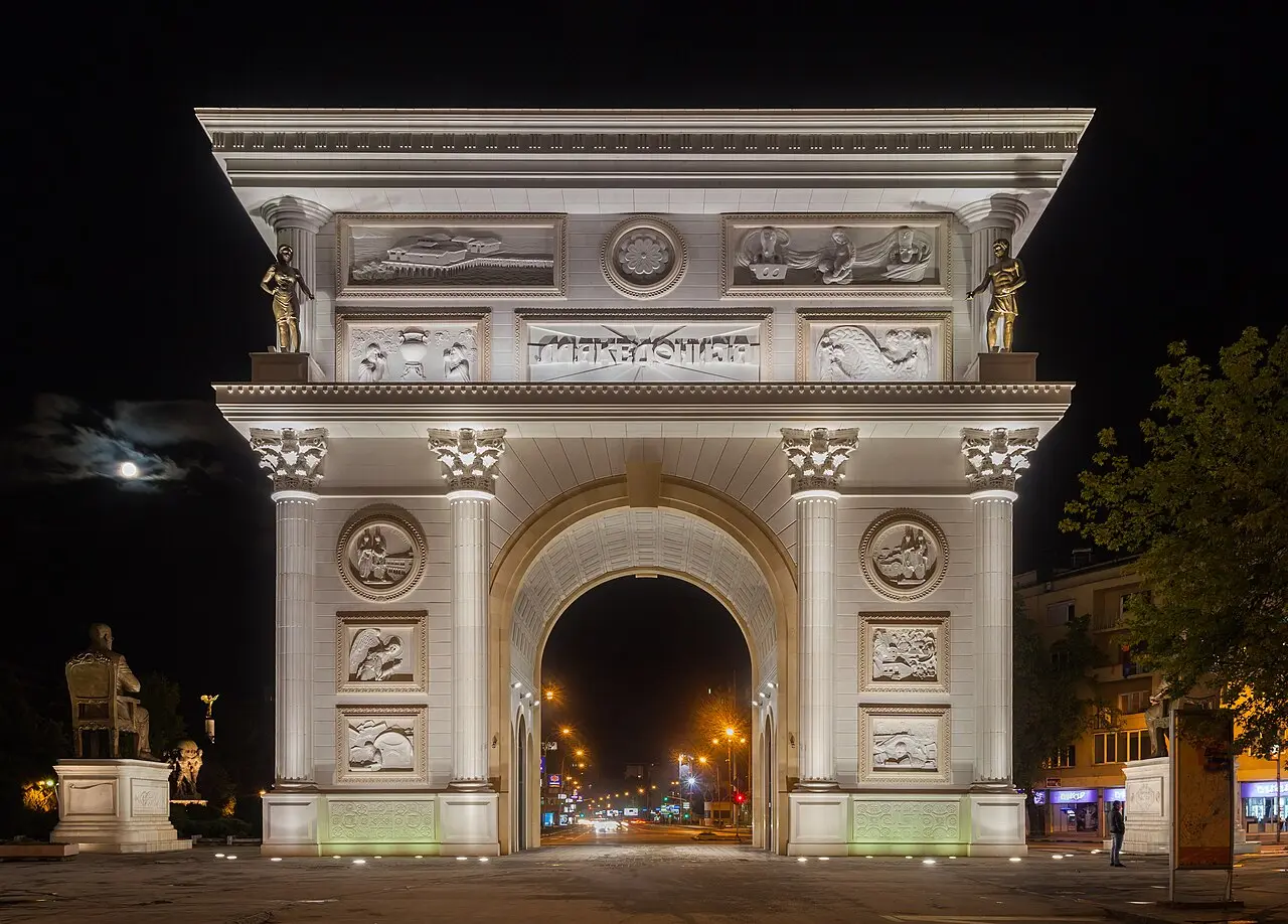 Porta Macedonia triumphal arch in Skopje